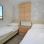 Lovely In With Kitchen Holiday home