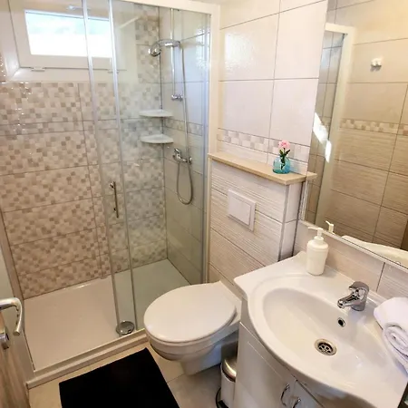 Lovely In With Kitchen