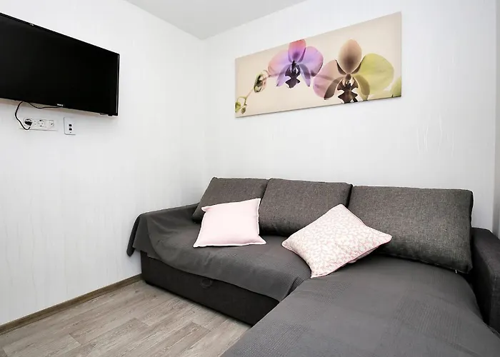 Lovely In With Kitchen Murter