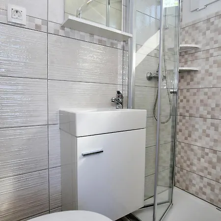 Σπίτι διακοπών Lovely In With Kitchen *