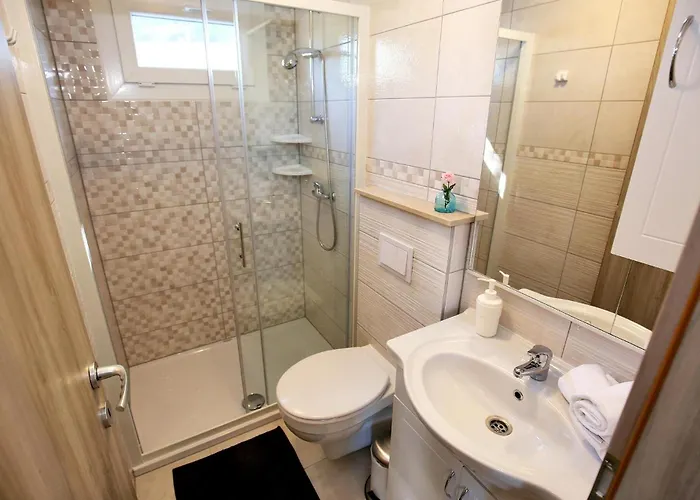 Lovely In With Kitchen