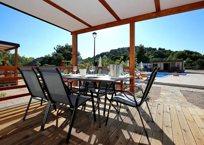 Vakantiehuis Lovely In With Kitchen